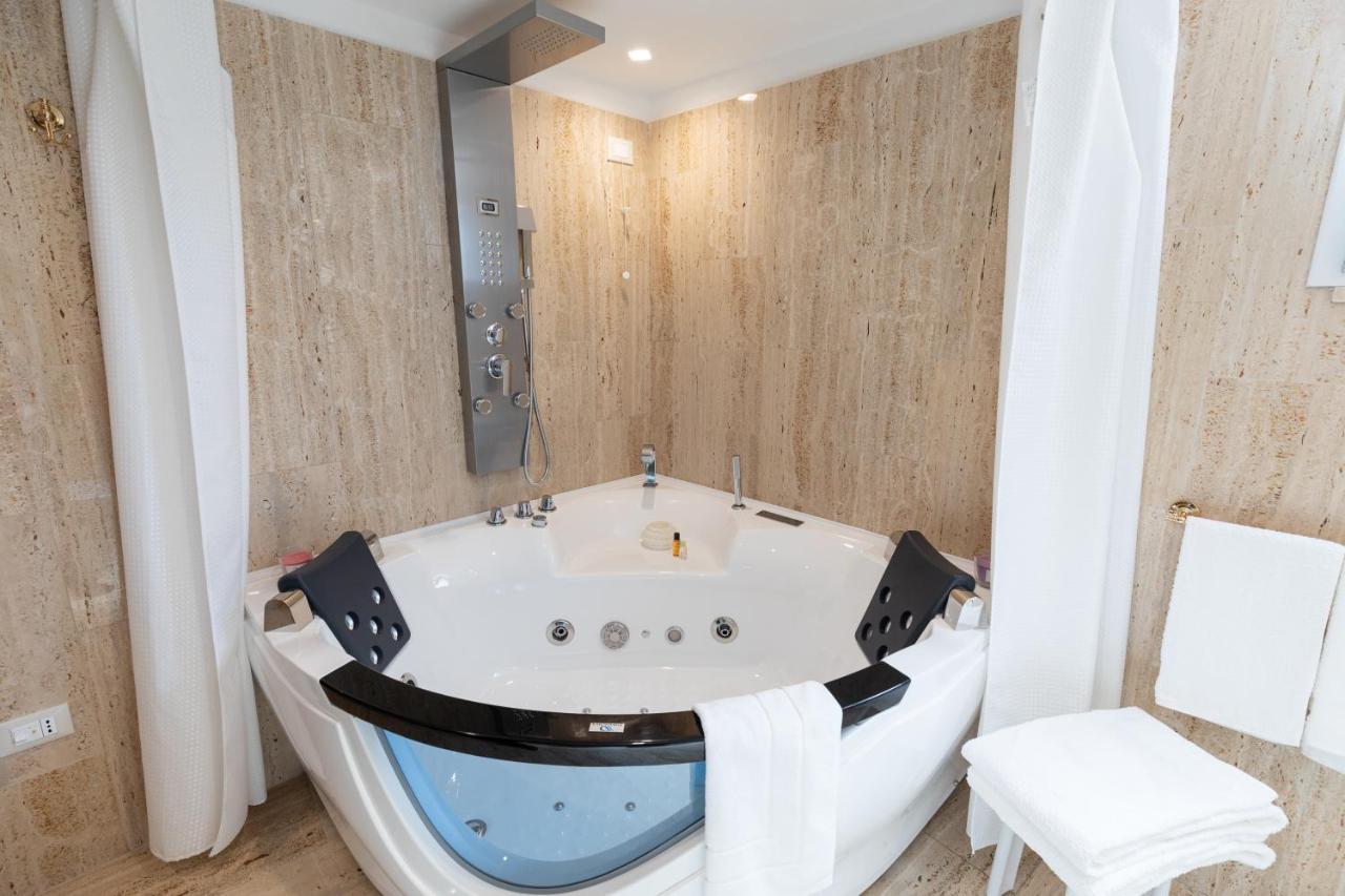 Atticus Forum Romanum Luxury Penthouse Apartment Bagian luar foto