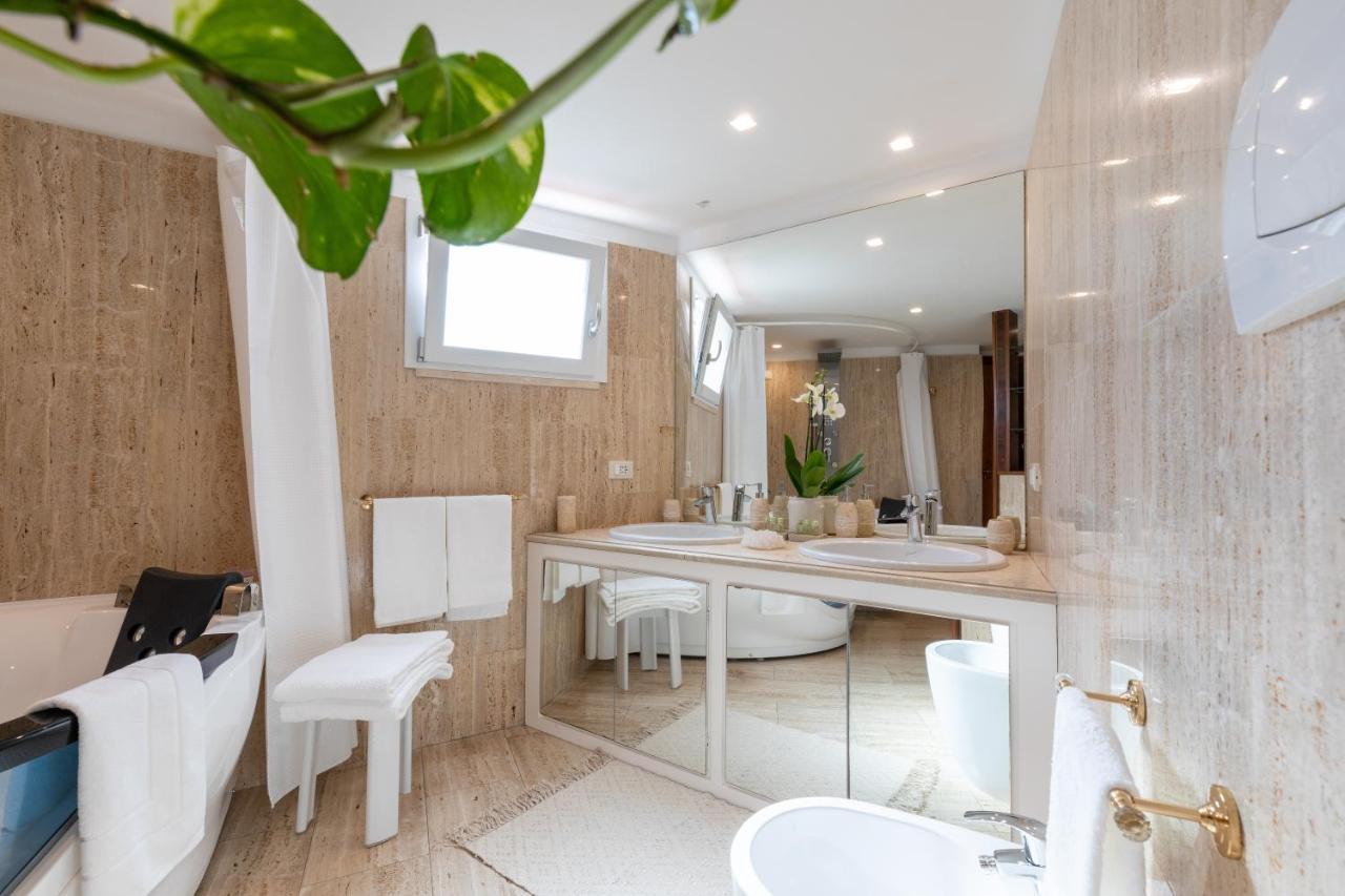 Atticus Forum Romanum Luxury Penthouse Apartment Bagian luar foto