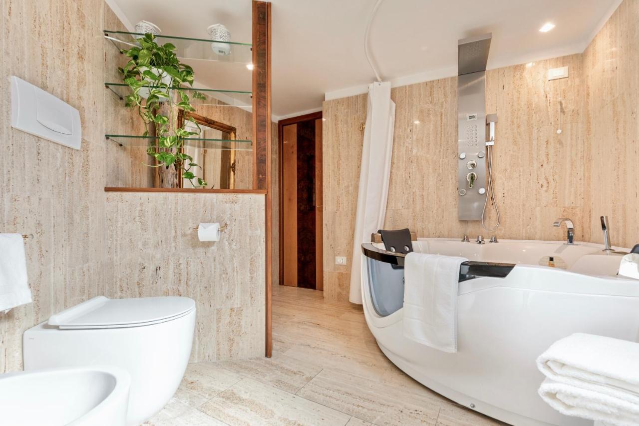 Atticus Forum Romanum Luxury Penthouse Apartment Bagian luar foto