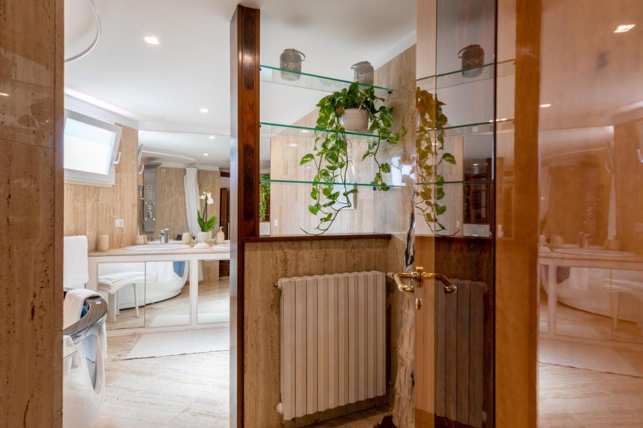 Atticus Forum Romanum Luxury Penthouse Apartment Bagian luar foto